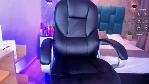 susana smith online show from November 2025 08:52:02 PM