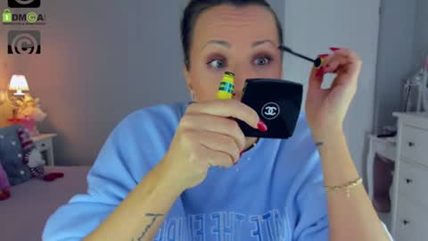 SusanJewel online show from December 2024 07:43:01 AM