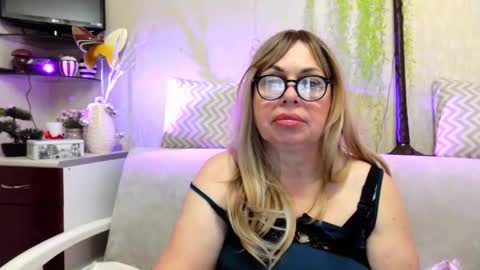 SusiexNoreen online show from March 2026 12:16:01 AM