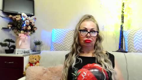 Snapshot of susiexnoreen chatting on July 2026 02:53:02 AM SusiexNoreen online show from July 2026 02:53:02 AM