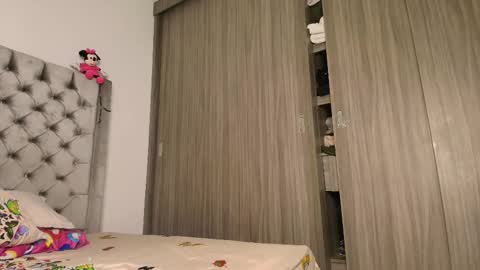 Andrea online show from October 2025 01:08:02 AM