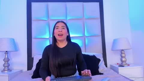 sussyfoxx_ online show from February 2026 12:10:02 PM