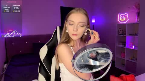 Jessica online show from April 2026 01:27:02 PM