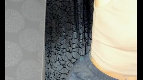 Snapshot of suzan_saint chatting on February 2025 12:48:01 AM S online show from February 2025 12:48:01 AM