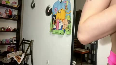 Suzanna online show from April 2026 01:42:02 AM