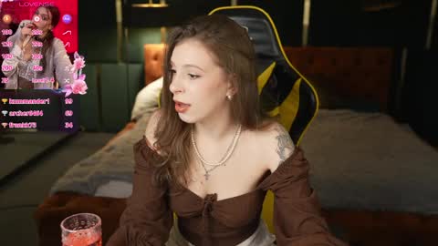 Suzan online show from April 2026 08:29:02 PM