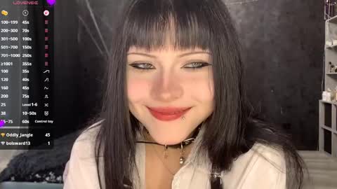 EmilySuonn online show from May 2026 05:47:01 AM