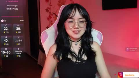 Snapshot of suzumi_ chatting on December 2024 05:09:02 AM Jadde  online show from December 2024 05:09:02 AM