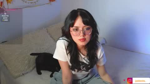 Snapshot of suzumi_ chatting on January 2025 06:17:01 AM Jadde  online show from January 2025 06:17:01 AM