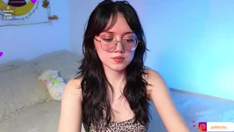 Snapshot of suzumi_ chatting on February 2025 05:51:02 AM Jadde  online show from February 2025 05:51:02 AM