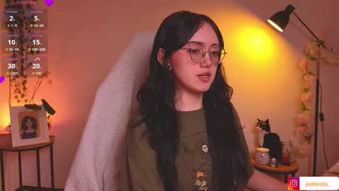 Snapshot of suzumi_ chatting on October 2025 02:55:01 AM Jadde  online show from October 2025 02:55:01 AM