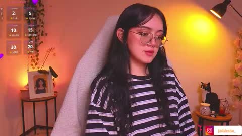 Snapshot of suzumi_ chatting on October 2025 07:09:02 AM Jadde  online show from October 2025 07:09:02 AM