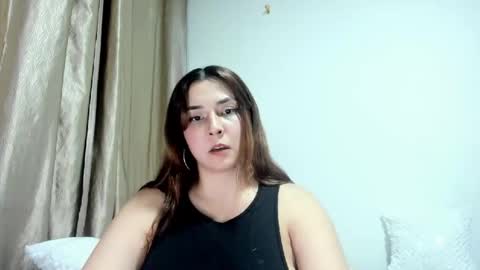 Suzy Amaya  online show from February 2026 01:20:01 AM