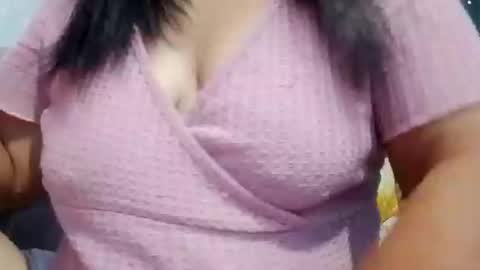 suzzie_hot online show from March 2026 06:59:01 PM