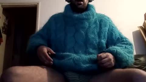 sweaterboy666 online show from October 2025 06:13:01 AM