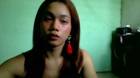 sweatydaniella18 online show from June 2026 12:00:01 AM