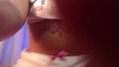 sweeetkittyy22 online show from September 2025 05:35:02 AM
