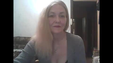 sweet4blonde609 online show from December 2024 06:58:02 PM