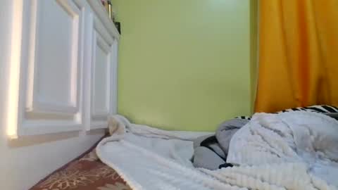 sweet52537 online show from April 2026 06:10:01 PM