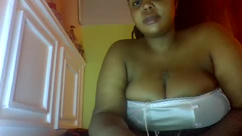 Snapshot of sweet52537 chatting on July 2026 04:26:01 AM sweet52537 online show from July 2026 04:26:01 AM