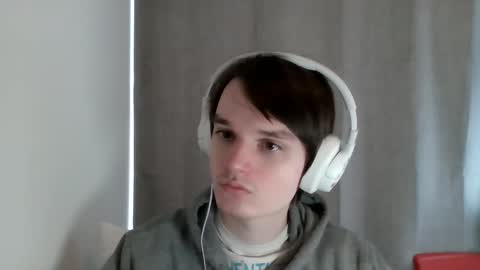 Sweet boy online show from April 2026 02:44:02 PM