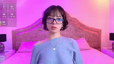 Snapshot of sweet_1angel chatting on October 2025 12:25:02 PM Sweet 1Angel online show from October 2025 12:25:02 PM