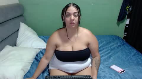 Nikol online show from September 2025 02:44:01 PM