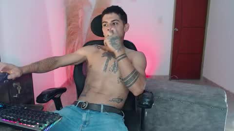 Snapshot of sweet_angel25 chatting on October 2025 09:23:02 PM sweet_angel25 online show from October 2025 09:23:02 PM