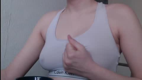 Snapshot of sweet_baby_kate chatting on February 2025 06:27:02 AM Kate and Erica online show from February 2025 06:27:02 AM