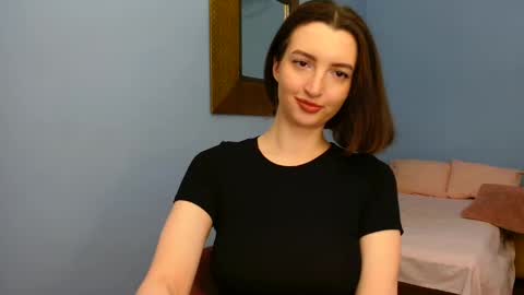 Snapshot of sweet_baby_miranda_ chatting on December 2024 01:26:02 AM Miranda online show from December 2024 01:26:02 AM