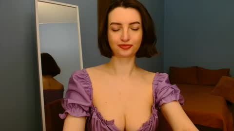 Snapshot of sweet_baby_miranda_ chatting on February 2025 01:44:01 AM Miranda online show from February 2025 01:44:01 AM