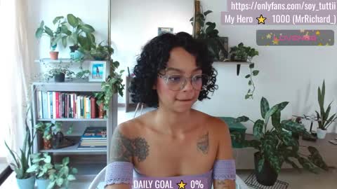 Snapshot of sweet_bluee chatting on May 2026 04:12:01 PM Tutti online show from May 2026 04:12:01 PM