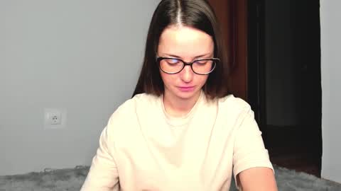 Christina online show from December 2025 07:25:01 AM