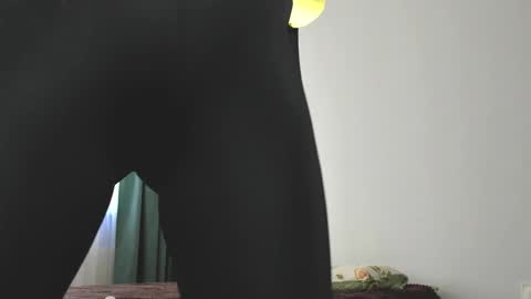 Christina online show from March 2026 08:33:02 AM