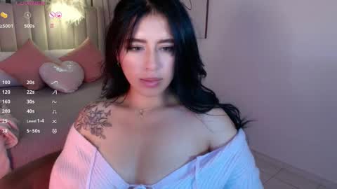 Camila online show from April 2026 01:42:02 AM