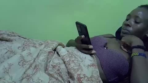 sweet_candie01 online show from February 2026 06:09:01 PM