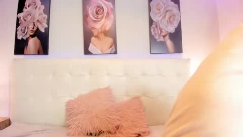 Snapshot of sweet_dreamses chatting on February 2025 12:27:02 PM Kendra online show from February 2025 12:27:02 PM