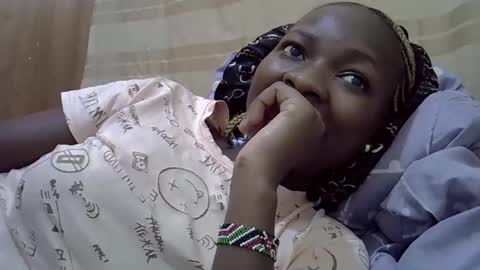 Snapshot of sweet_eldah chatting on October 2025 05:46:01 AM Sweet eldah online show from October 2025 05:46:01 AM