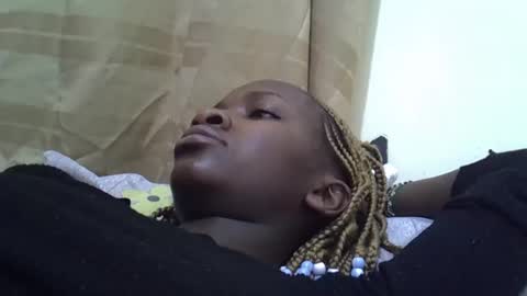 Snapshot of sweet_eldah chatting on October 2025 05:15:02 AM Sweet eldah online show from October 2025 05:15:02 AM
