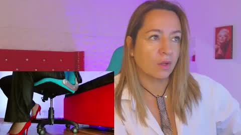 Snapshot of sweet_evans___ chatting on October 2025 02:56:01 AM Sweet Evans online show from October 2025 02:56:01 AM