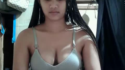 Snapshot of sweet_hazel25 chatting on February 2026 06:36:01 PM Hazel online show from February 2026 06:36:01 PM