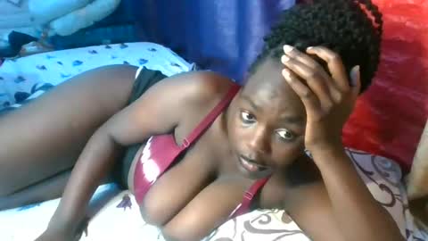 Snapshot of sweet_hennessey chatting on June 2026 09:28:02 PM sweet_hennessey online show from June 2026 09:28:02 PM