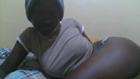 Snapshot of sweet_katrina2 chatting on March 2025 10:46:01 AM millarn online show from March 2025 10:46:01 AM