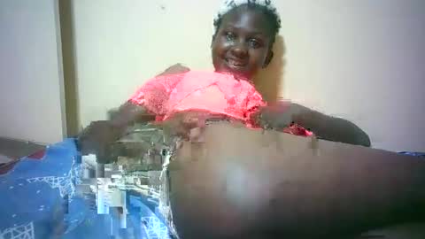 Snapshot of sweet_katrina2 chatting on March 2025 02:40:01 PM millarn online show from March 2025 02:40:01 PM