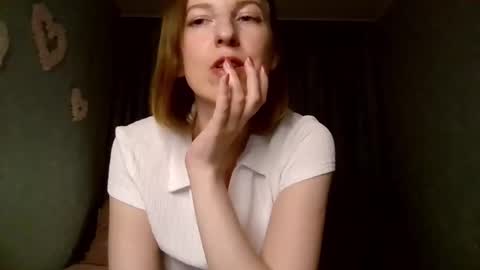 Snapshot of sweet_lilbunny chatting on October 2025 02:18:02 PM sweet_lilbunny online show from October 2025 02:18:02 PM