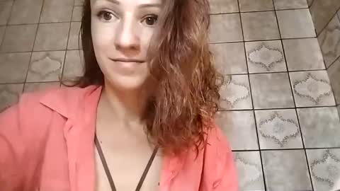Snapshot of sweet_lilgirl_x chatting on July 2026 11:28:01 AM Anna online show from July 2026 11:28:01 AM