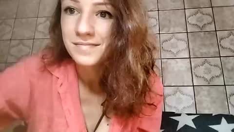Snapshot of sweet_lilgirl_x chatting on July 2026 07:27:02 AM Anna online show from July 2026 07:27:02 AM