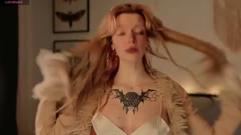Snapshot of sweet_melissa133 chatting on June 2026 09:25:01 PM Melissa. Join me on Fansly link in social medias online show from June 2026 09:25:01 PM