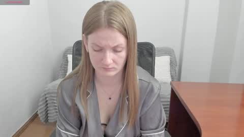 Mila online show from April 2026 02:51:02 AM