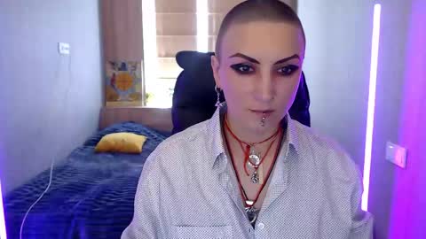 sweet_n_strong online show from April 2026 11:13:01 AM